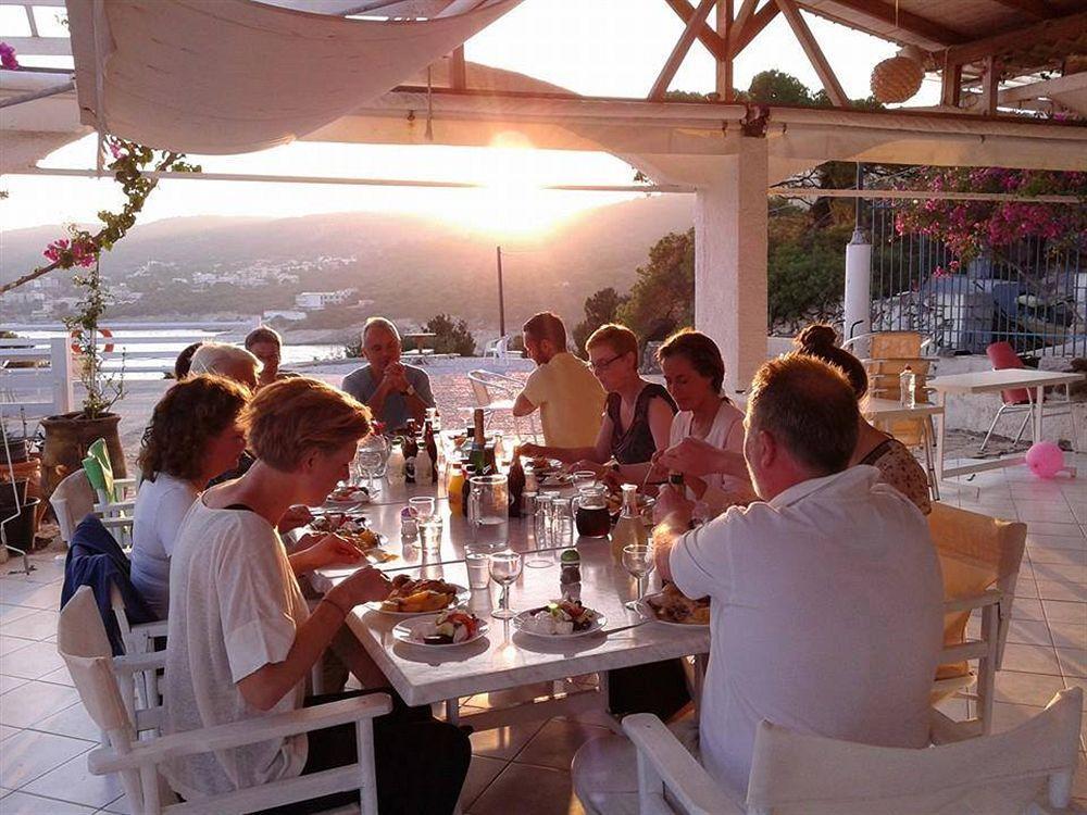 Kavos Bay Seafront Hotel Agia Marina  Buitenkant foto