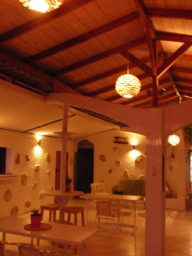 Kavos Bay Seafront Hotel Agia Marina  Buitenkant foto