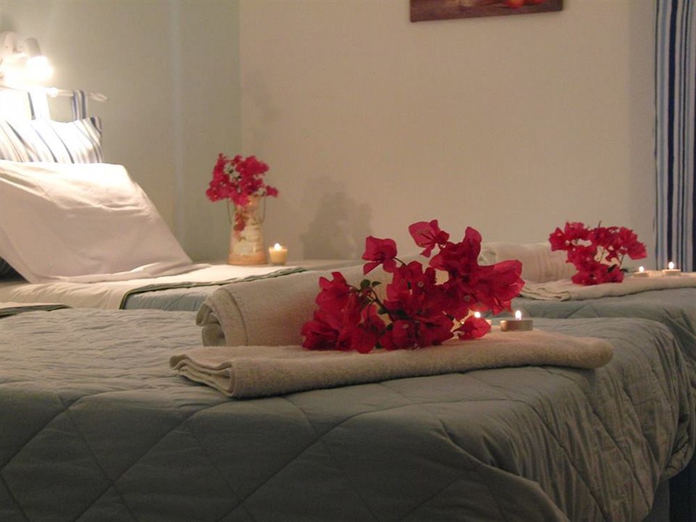 Kavos Bay Seafront Hotel Agia Marina  Buitenkant foto