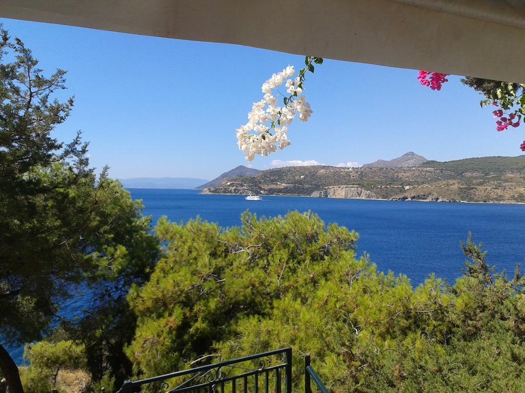 Kavos Bay Seafront Hotel Agia Marina  Buitenkant foto