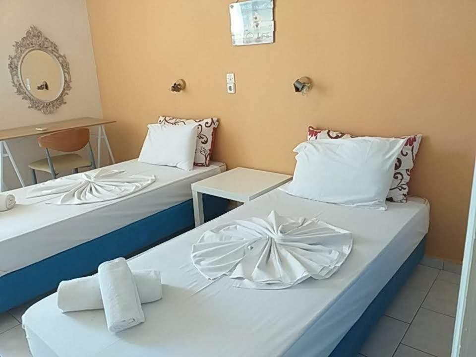 Kavos Bay Seafront Hotel Agia Marina  Buitenkant foto